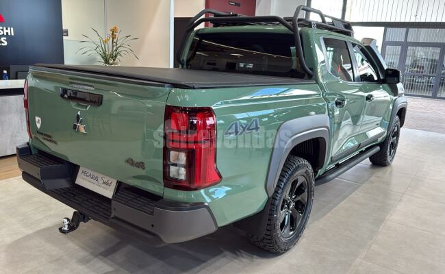 Mitsubishi TRITON SAVANA