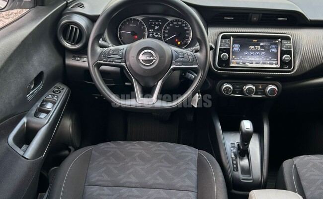 Nissan KICKS