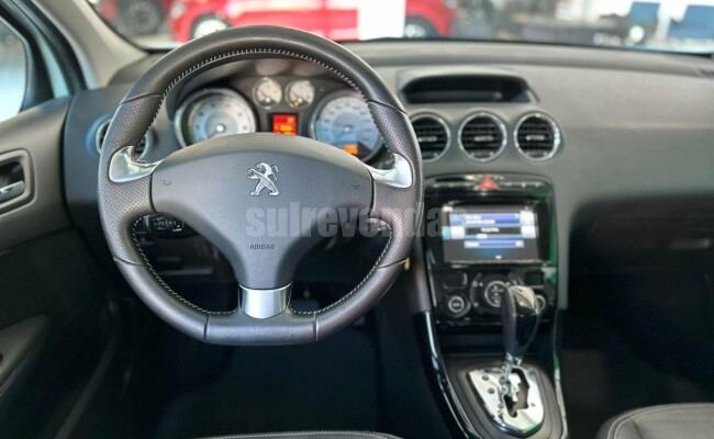 Peugeot 408