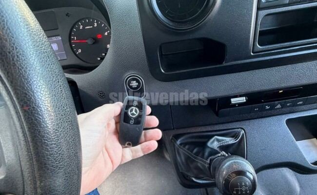 Mercedes-Benz SPRINTER 516