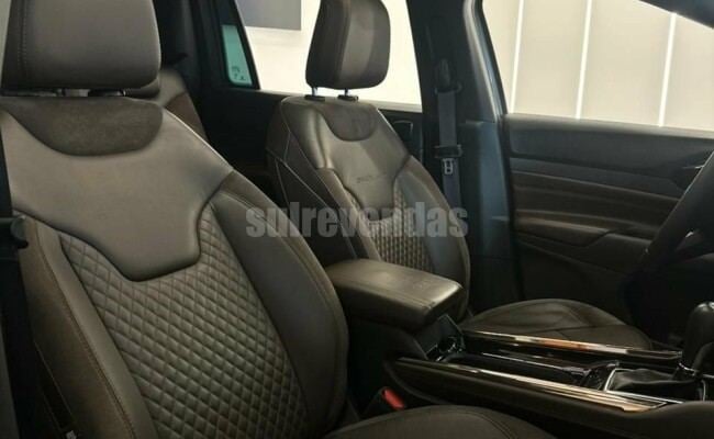 Jeep Commander