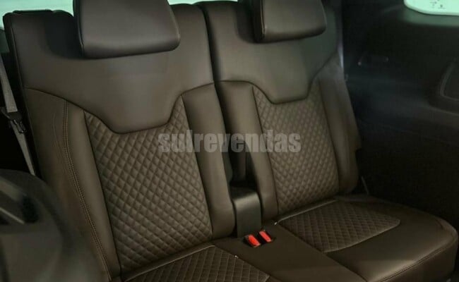Jeep Commander