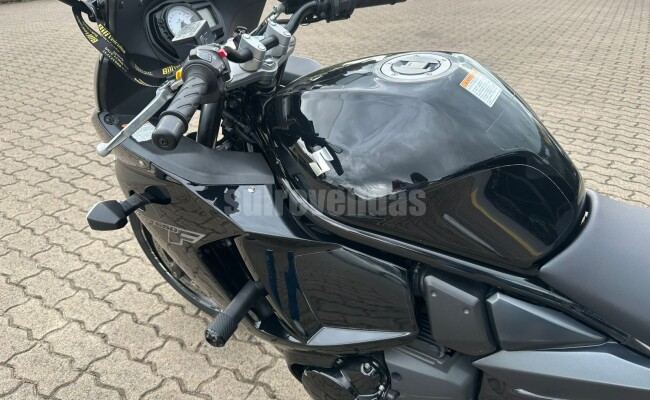 Suzuki GSX  650F
