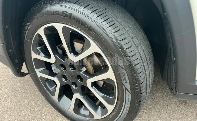 Jeep COMPASS  LIMITED