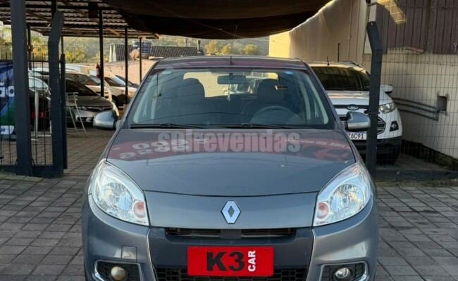 Renault SANDERO