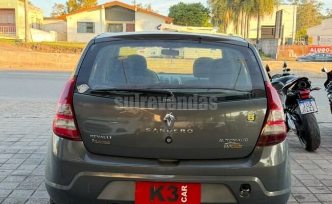 Renault SANDERO