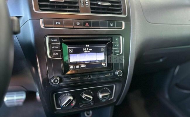 Volkswagen Space Cross