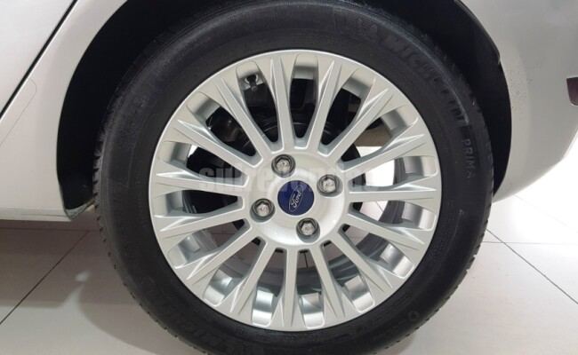 Ford FIESTA 1.6 TITANIUM HATCH 16V FLEX 4P POWERSHIFT