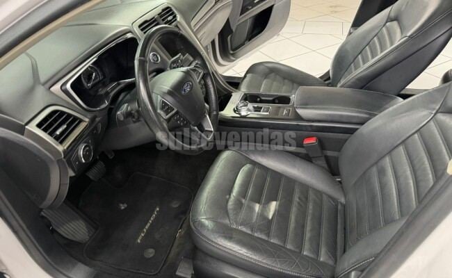 Ford FUSION