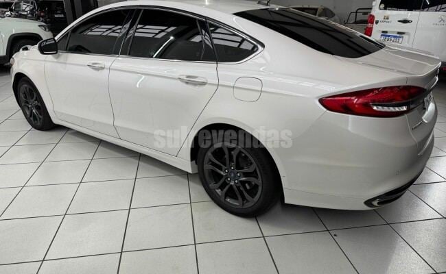 Ford FUSION