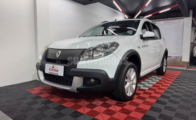 Renault SANDERO STEPWAY Hi-Flex 1.6 16V 5p Aut.