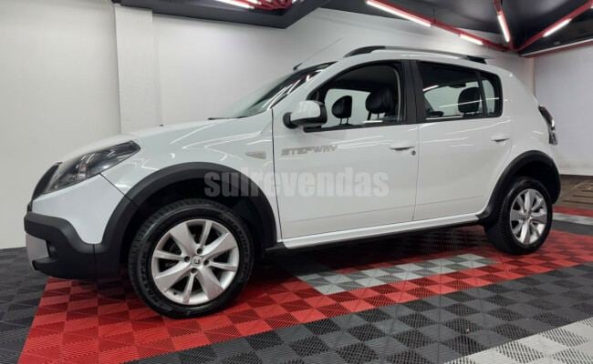 Renault SANDERO STEPWAY Hi-Flex 1.6 16V 5p Aut.