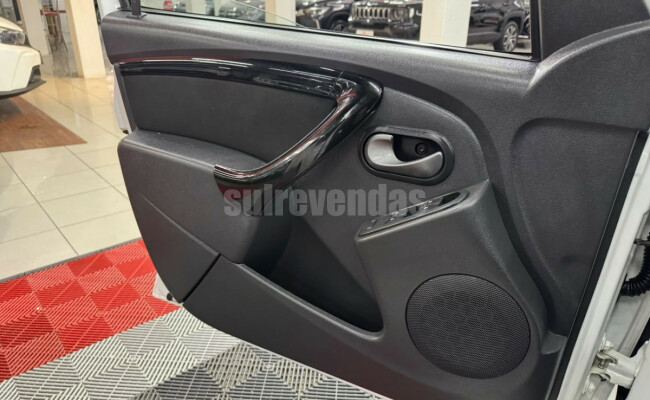 Renault SANDERO STEPWAY Hi-Flex 1.6 16V 5p Aut.