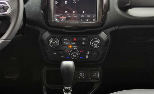 Jeep Renegade Long. T270 1.3 TB 4x2 Flex Aut.