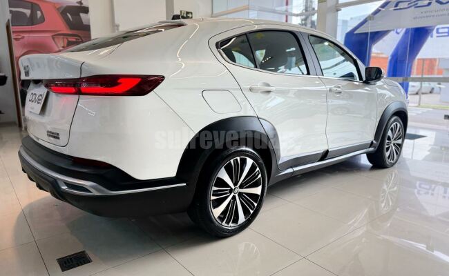 Fiat fastback audace turbo 200 flex at 4p