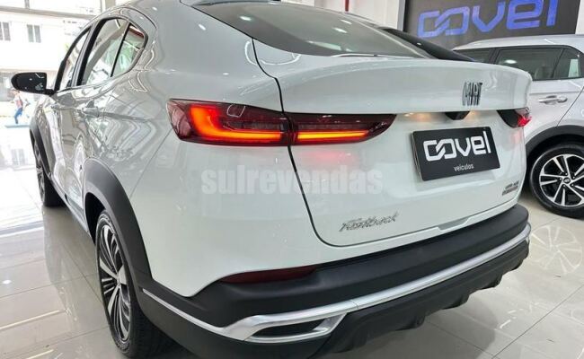 Fiat fastback audace turbo 200 flex at 4p