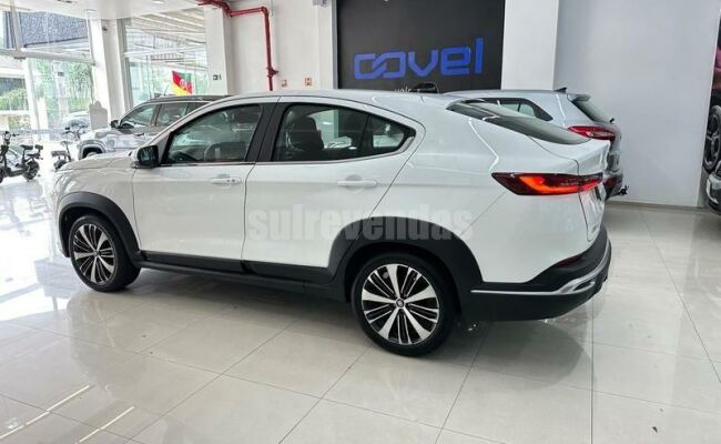 Fiat fastback audace turbo 200 flex at 4p