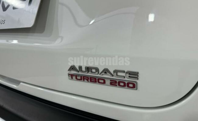 Fiat fastback audace turbo 200 flex at 4p