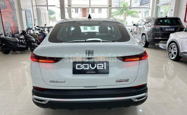 Fiat fastback audace turbo 200 flex at 4p