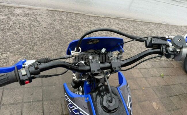 Yamaha TT-R 230