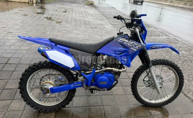 Yamaha TT-R 230
