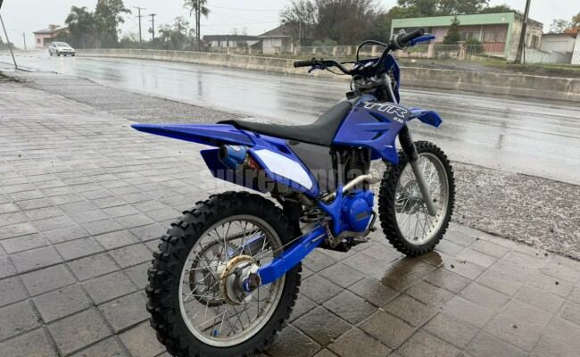 Yamaha TT-R 230