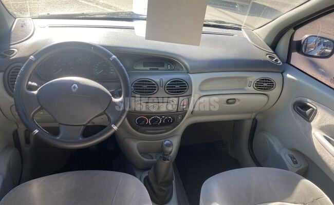 Renault SCÉNIC