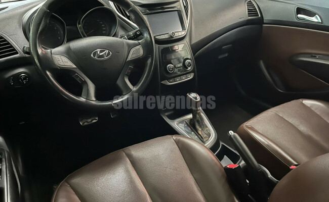 Hyundai HB20X Premium 1.6 Flex 16V Aut.