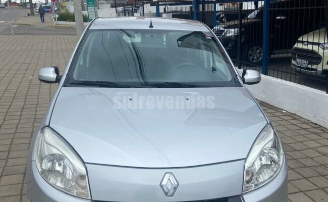 Renault SANDERO