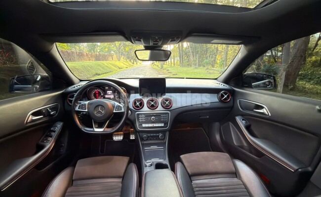 Mercedes-Benz CLA 250 4M