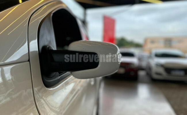 Fiat UNO SPORTING Dualogic 1.4 EVO Flex 8V 4p