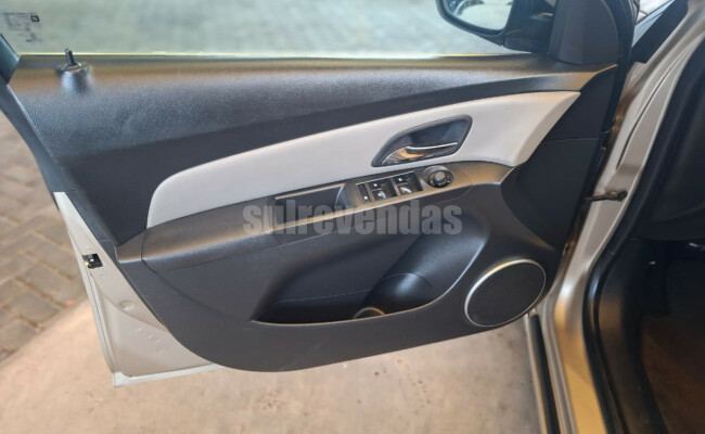 Chevrolet CRUZE LTZ 1.8 16V FlexPower 4p Aut.
