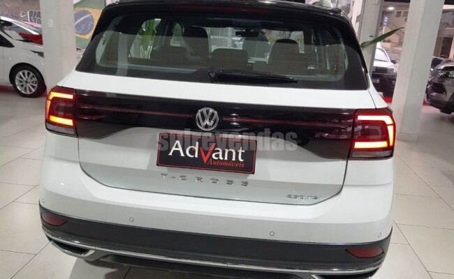 Volkswagen T-CROSS 1.4 250 TSI TOTAL FLEX HIGHLINE AUTOMÁTICO