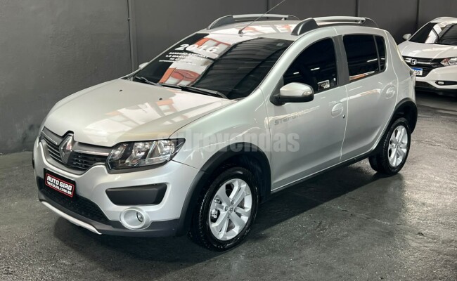 Renault SANDERO