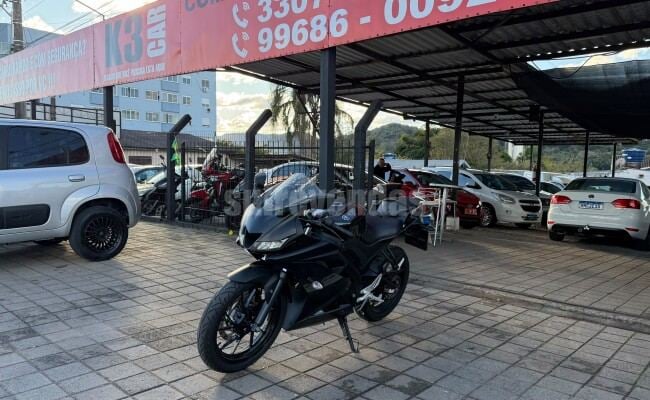 Yamaha YZF R-15 155 ABS