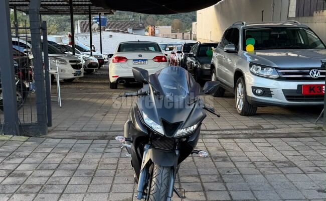 Yamaha YZF R-15 155 ABS
