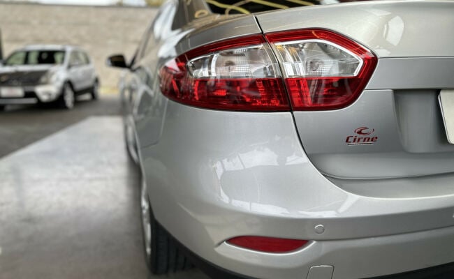 Renault FLUENCE Sed. Dynamique 2.0 16V FLEX Aut.