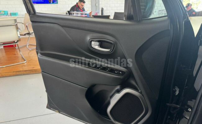 Jeep Renegade Long. T270 1.3 TB 4x2 Flex Aut.