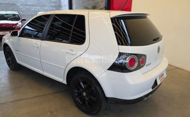 Volkswagen Golf Sportline 1.6 Mi Total Flex 8V 4p