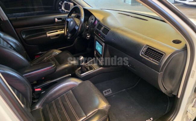 Volkswagen Golf Sportline 1.6 Mi Total Flex 8V 4p