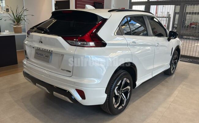 Mitsubishi ECLIPSE CROSS HPE-S AWC