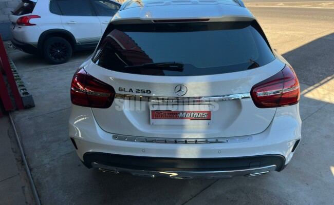 Mercedes-Benz CLASSE GLA