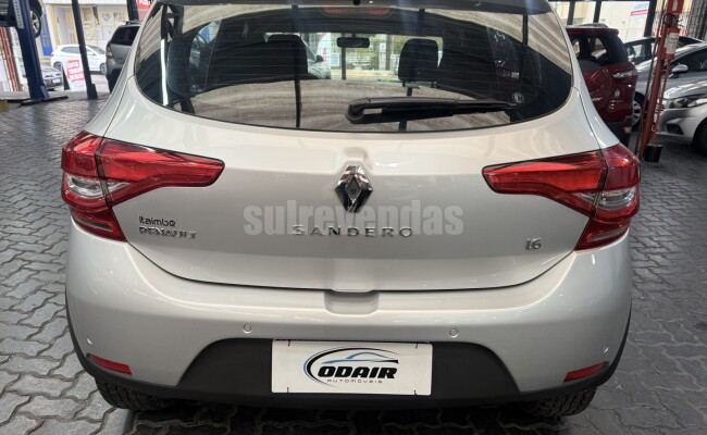 Renault SANDERO