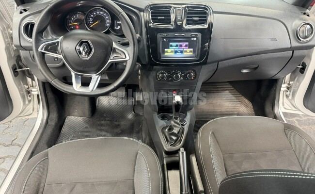Renault SANDERO