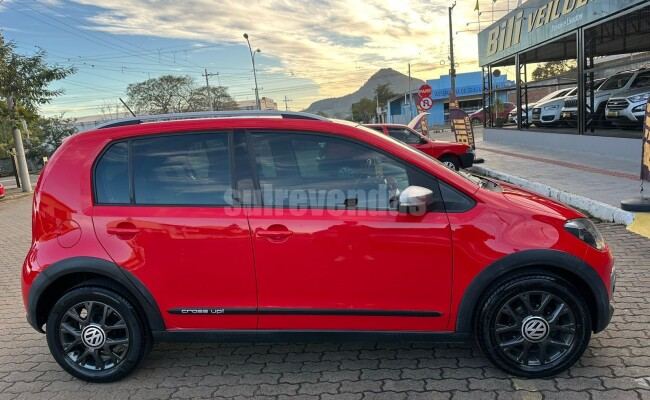 Volkswagen UP! CROSS 1.0 T. FLEX 12V 5P