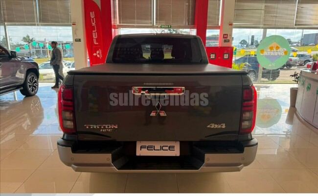 MITSUBISHI TRITON