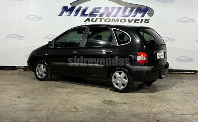 Renault SCÉNIC