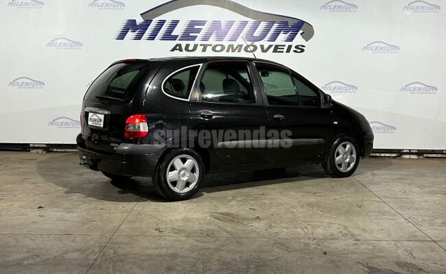 Renault SCÉNIC