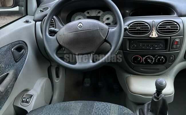 Renault SCÉNIC