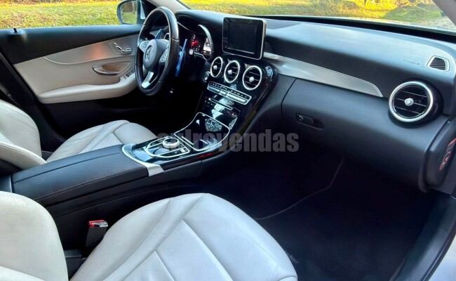 Mercedes-Benz C-250
